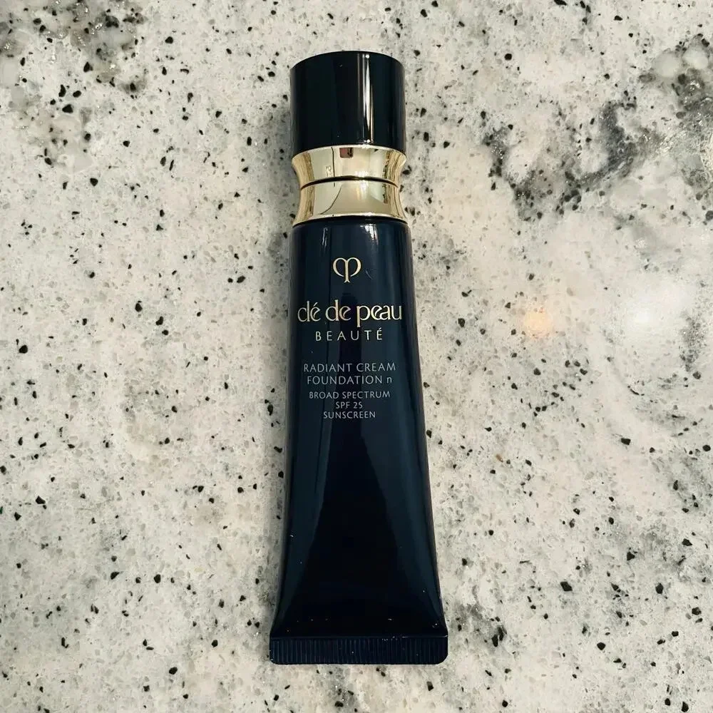 Cle de Peau Beaute Radiant Cream Foundation O80 Deep Ocher 21ml 0.88 oz NEW